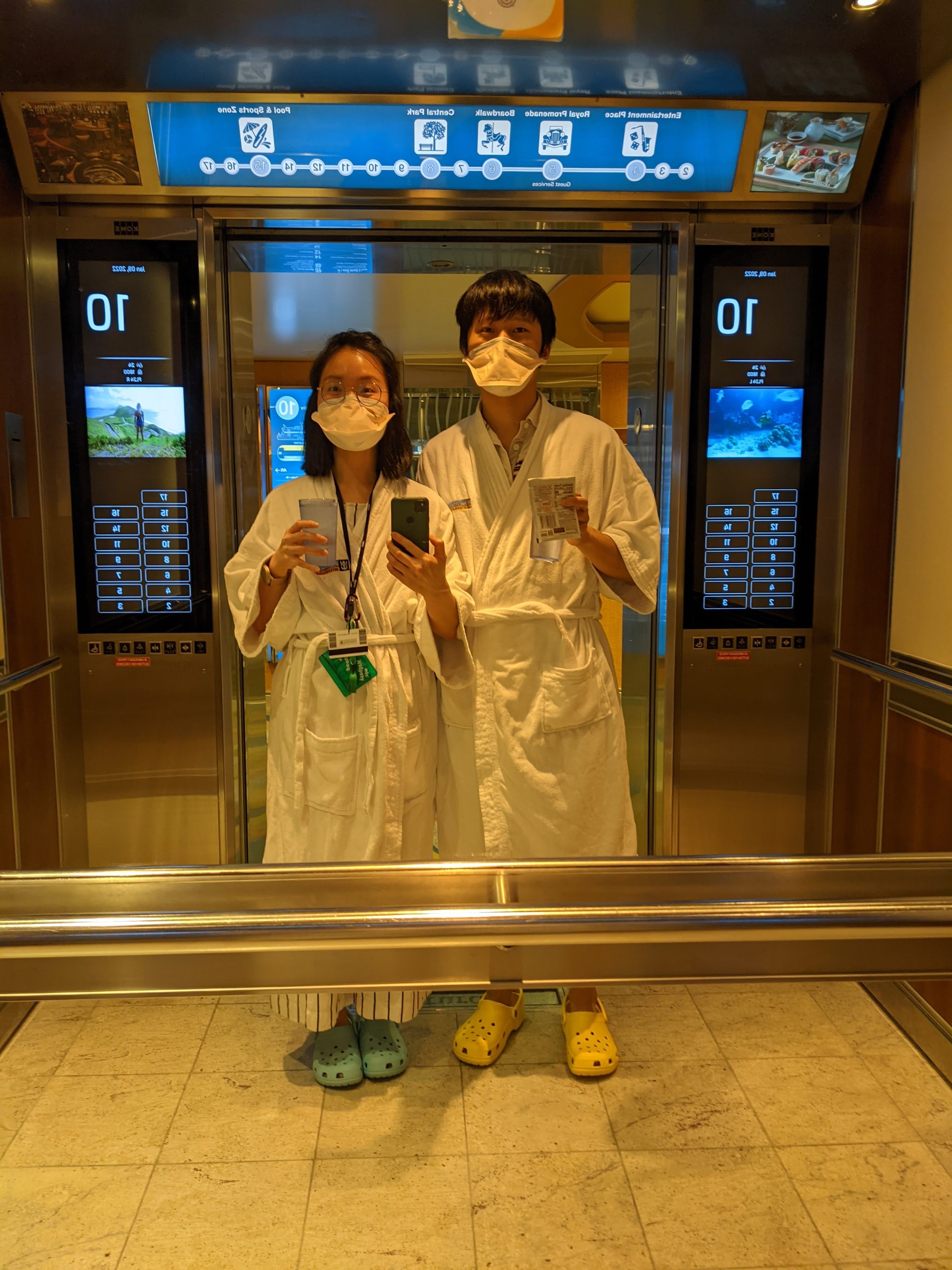 Royal caribbean robe