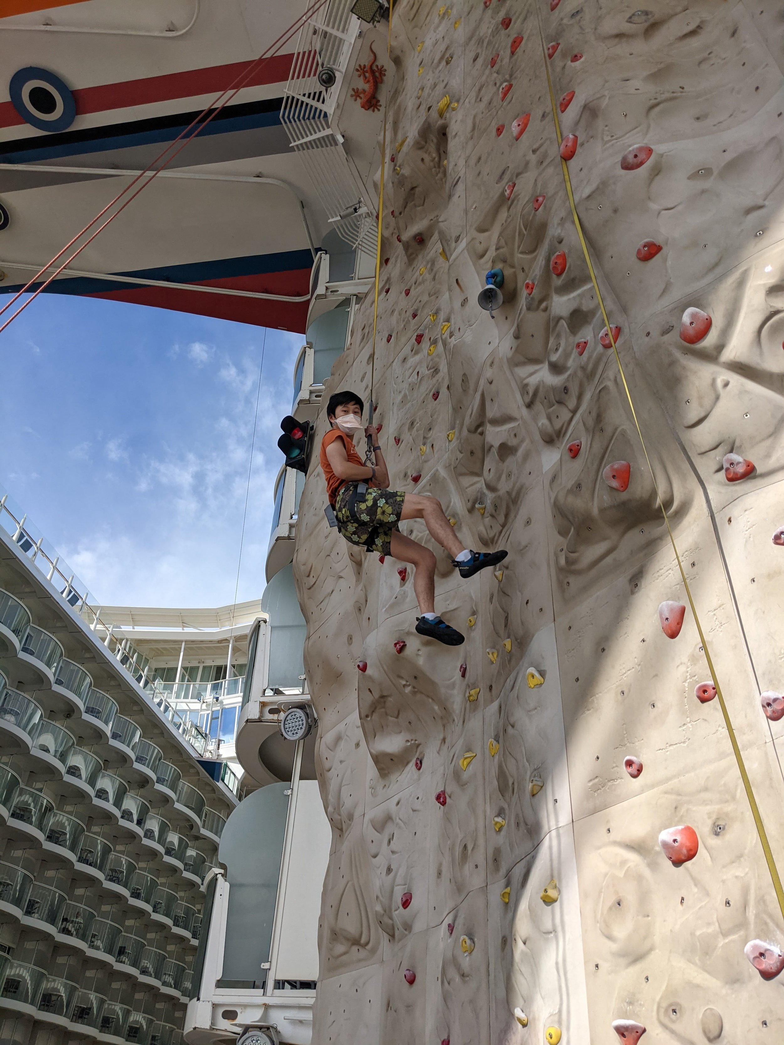 cruise ship rock climbing