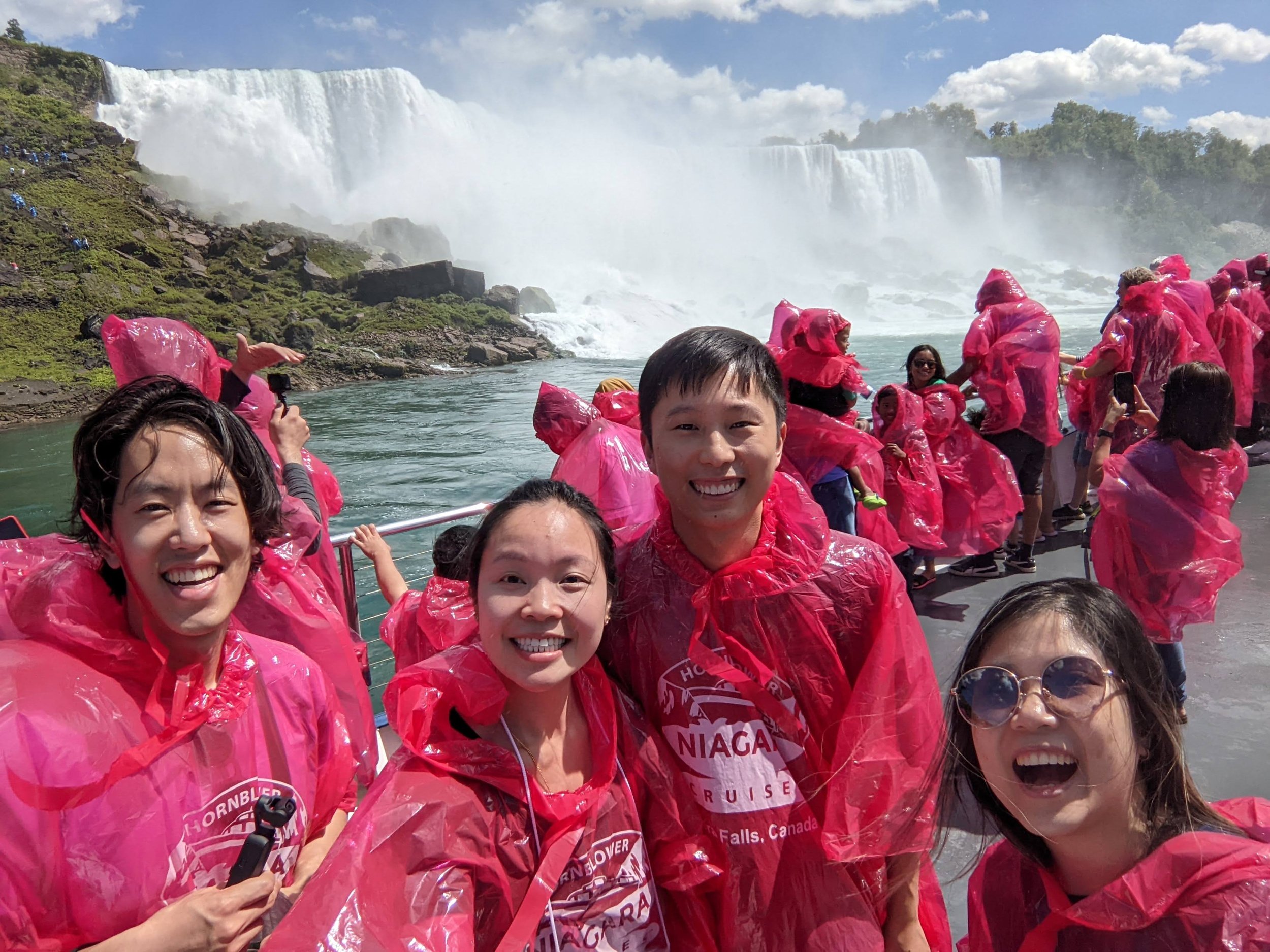 Niagara falls hornblower cruise