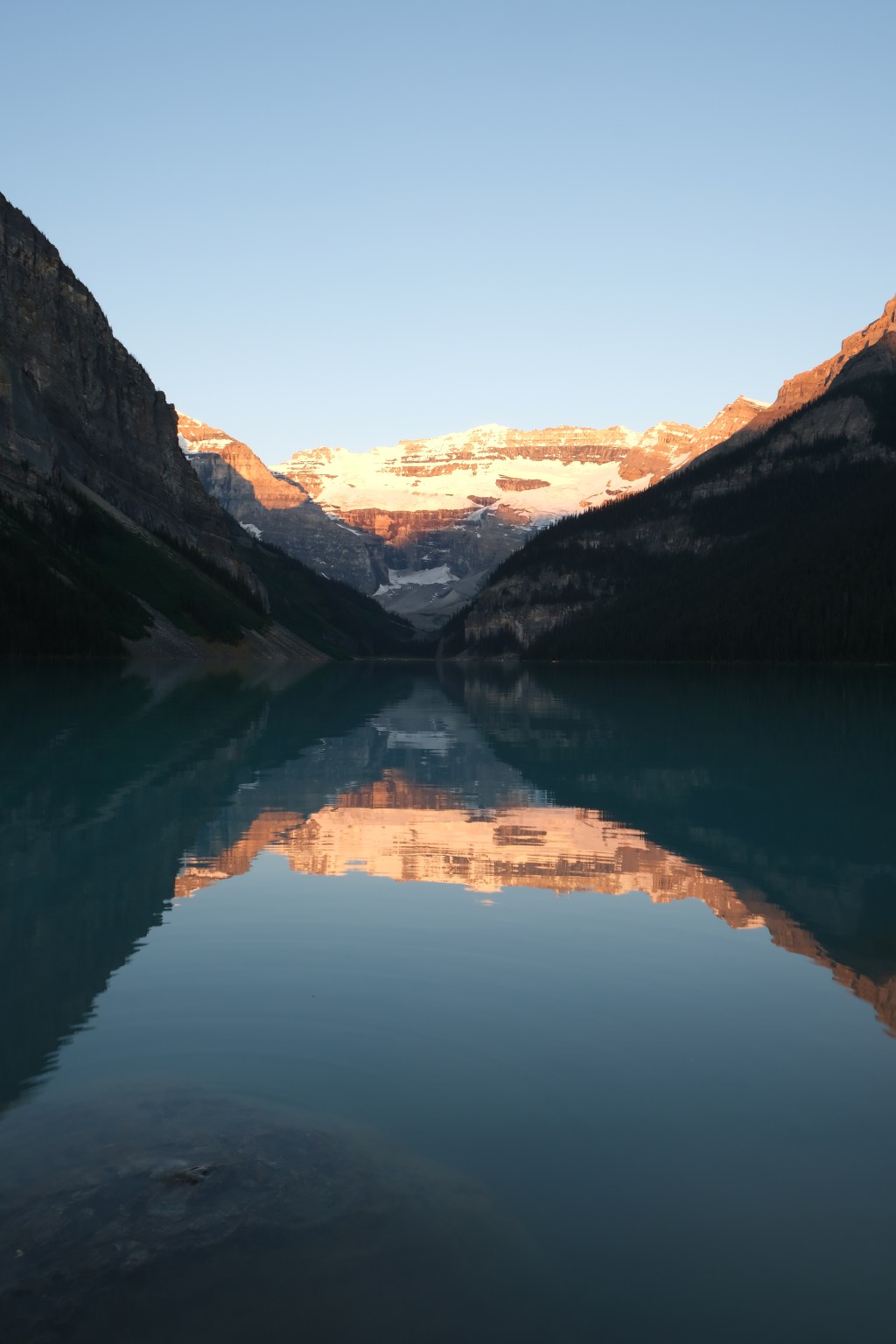 Sunrise At Lake&nbsp;Louise