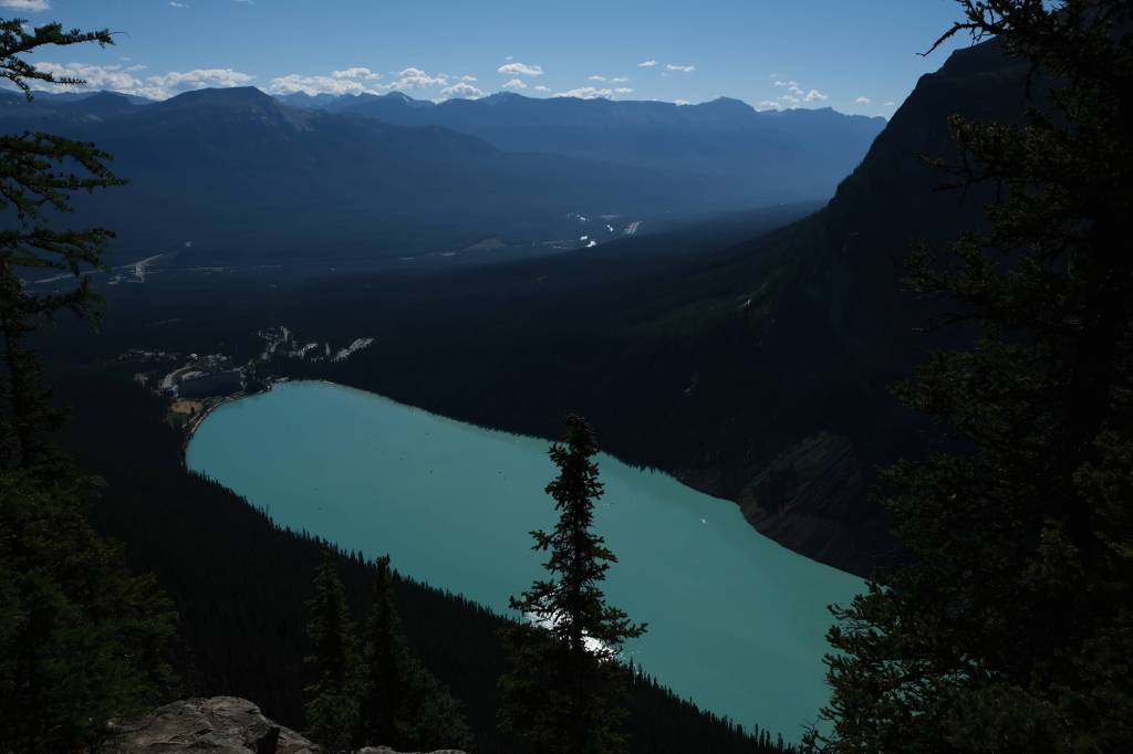 Lake Louise Hikes: Lake Agnes, Both Beehives, and Plain of Six&nbsp;Glaciers